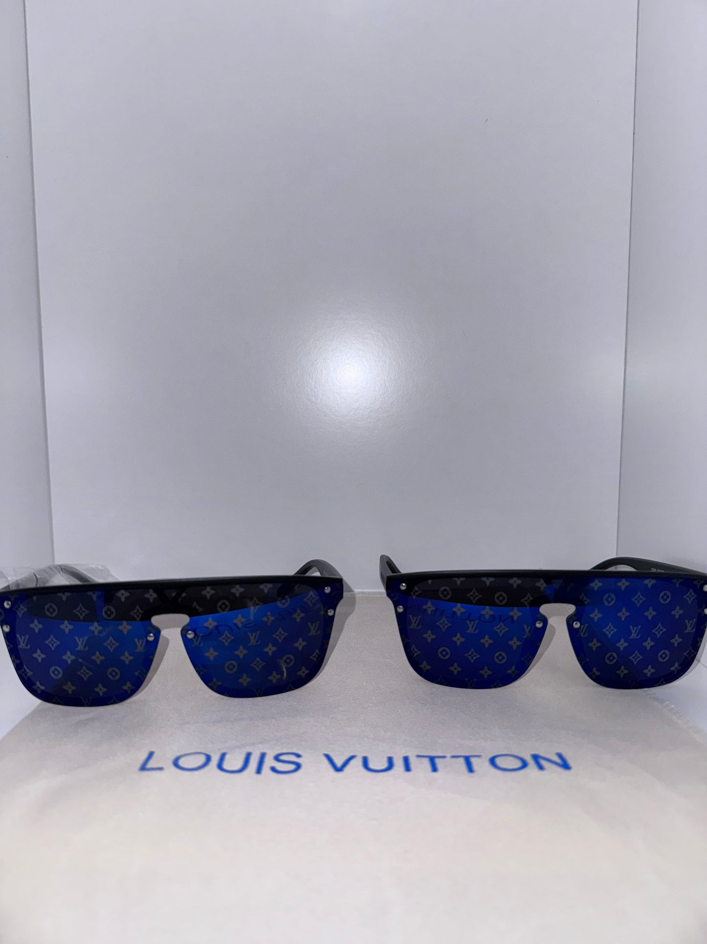 LV Waimea Shades Blue